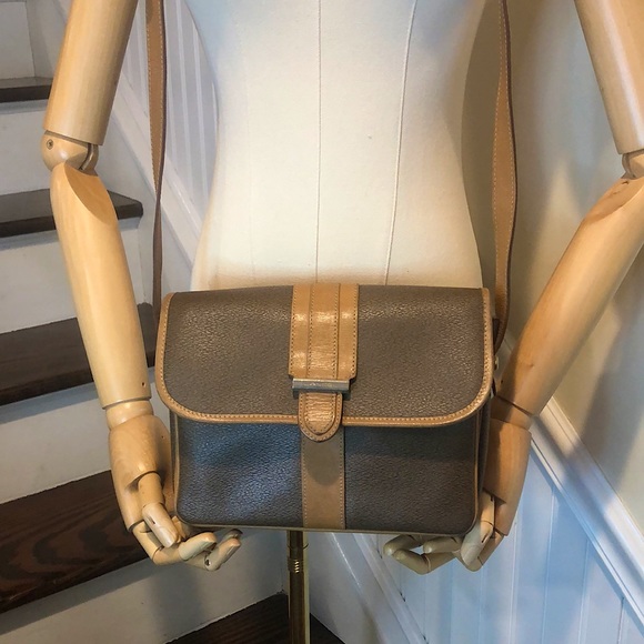M LANCEL Messenger Saddle Crossbody Bag Made In Italy RARE EUC - Picture 1 of 17